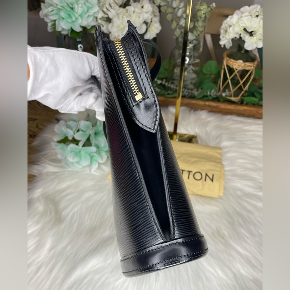 (MT77) Authentic Louis Vuitton PM Epi  St Jacques - Picture 7 of 15